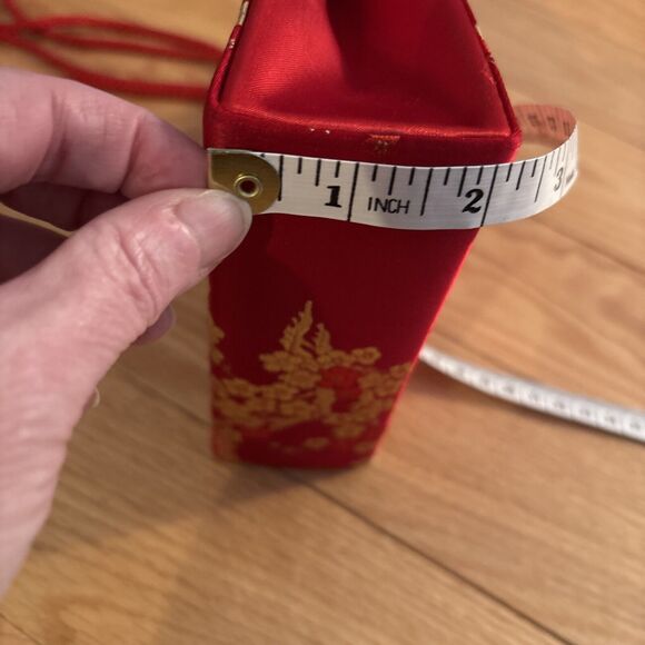 Amanda Smith Red Evening Purse Gold Flower Embroidery With Snap & Shoulder Strap - Picture 12 of 13